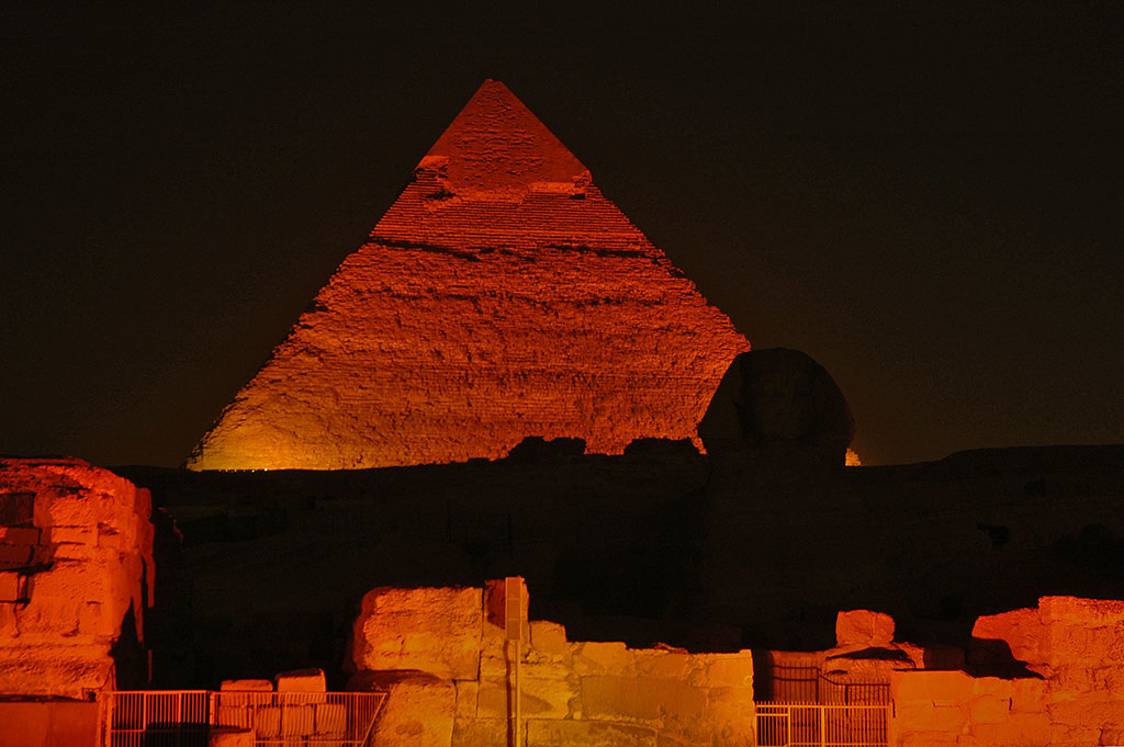  Khafre’s pyramid turns blood red as stories of war and conquest are told! 