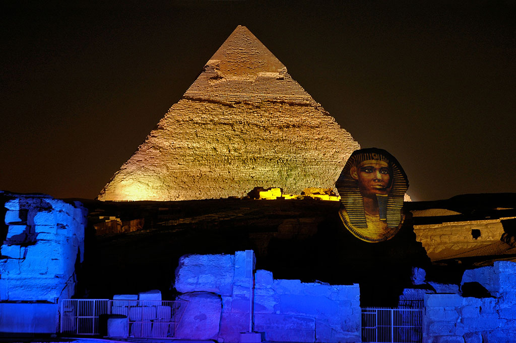  Reborn! The Sphinx is restored in the image of Khafre. 