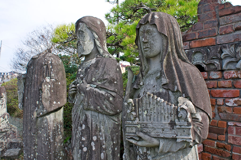  Statues at Urakami Cathedral, damaged by the atomic bomb. 